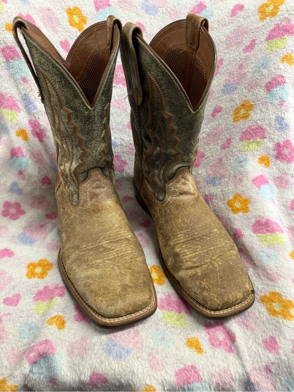 Ariat Brown Tan Distressed Cowboy Boots